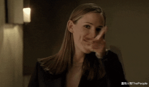 杨幂|港风翻红明星扎堆上身：宋祖儿批量复制经典，杨幂新广告造型被夸