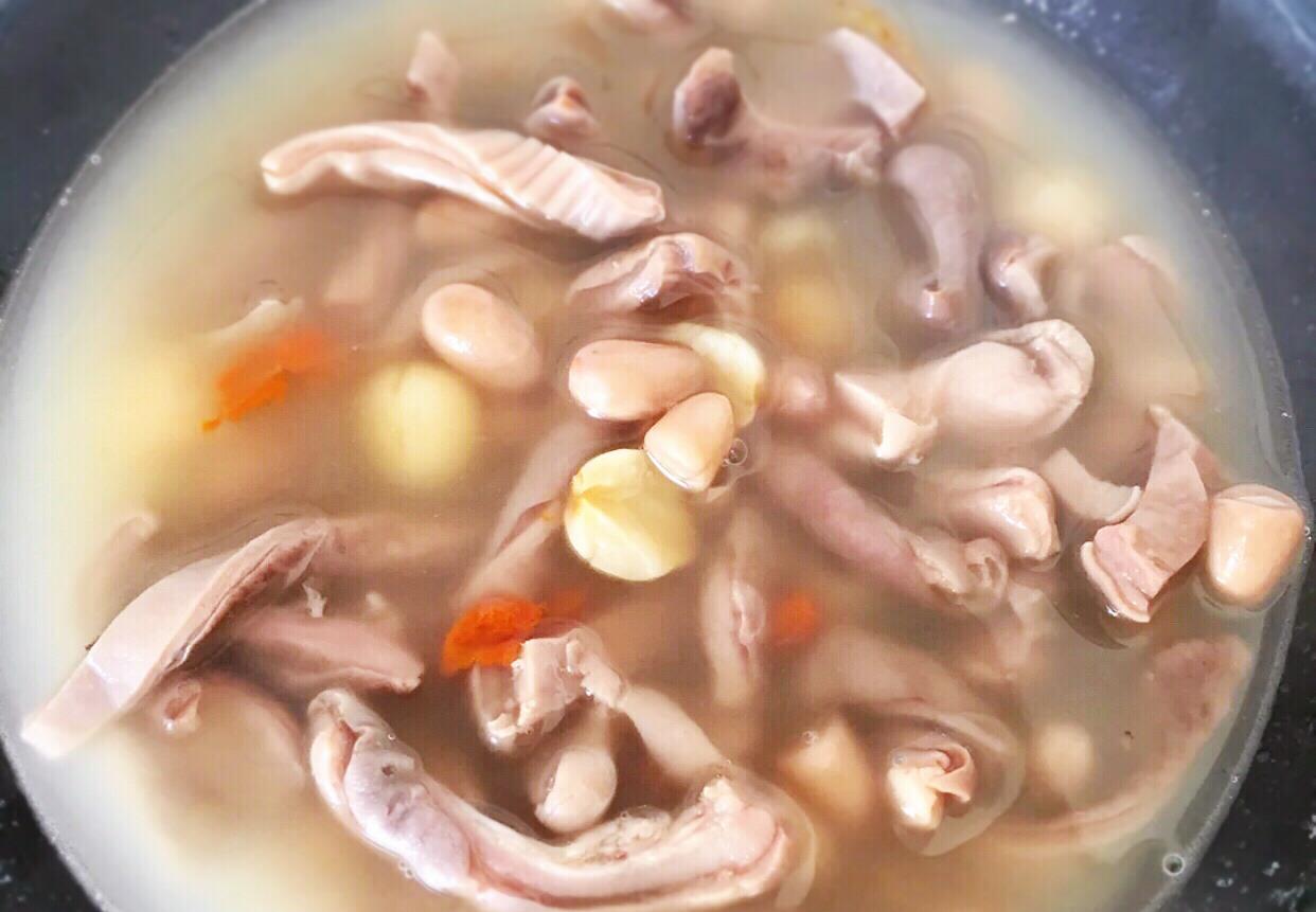 莲子|7月这菜正当季,买来剥皮一炖,清火养胃消暑气,三伏天喝好滋润