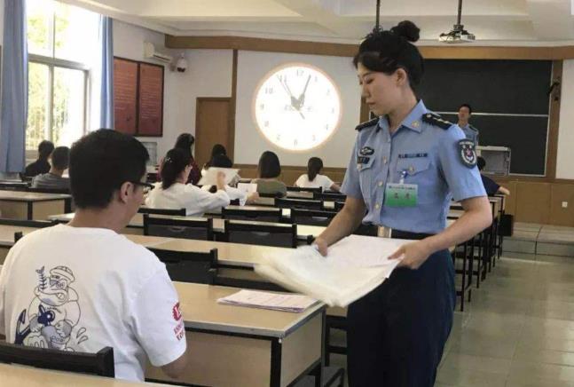 文职|这一“铁饭碗”招聘遭冷场，月薪9千无人报名，背后原因令人扎心