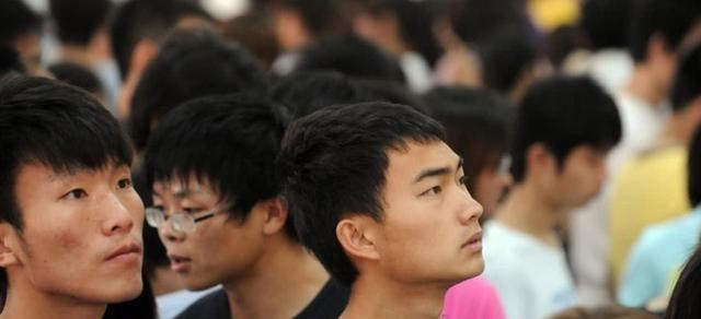 高校|找工作的时候发现问题，专升本和普通本科之间，到底有什么区别