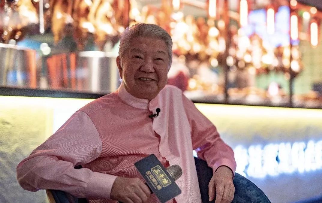 琦亭 蔡澜：嫌自己又老又胖的男人，和一天到晚想去整容的女人一样可笑