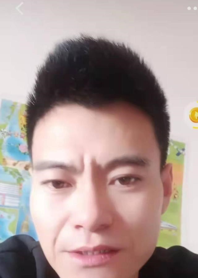 |能妈半夜向大娘汇报抢房过程