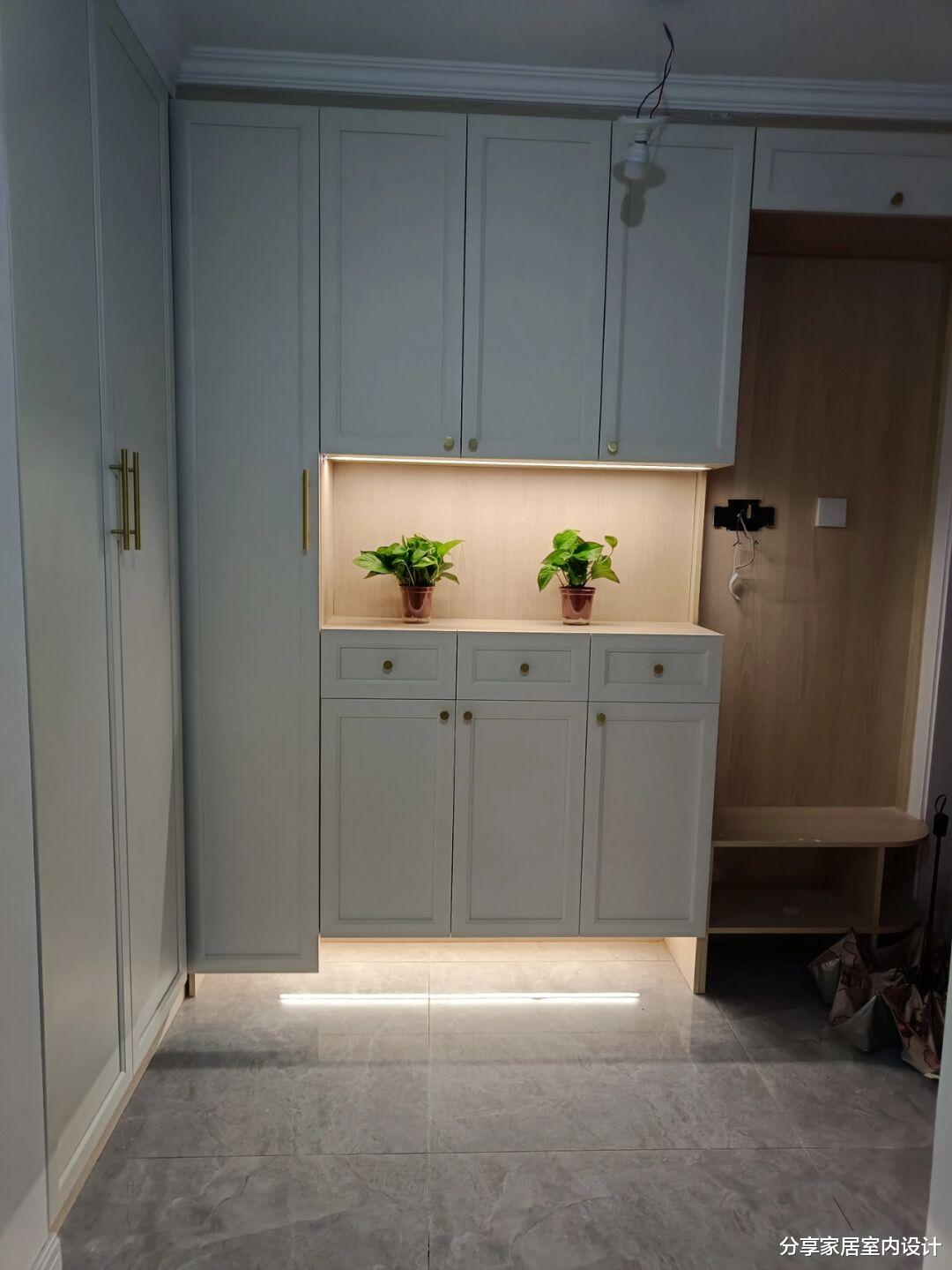 她家面积不大，装修不豪华，但全屋效果温馨又舒适，太幸福啦！