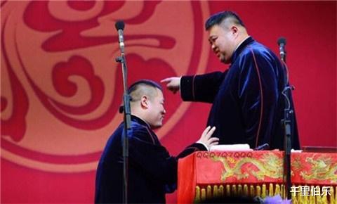 岳云鹏|岳云鹏上春晚频频口误,孙越应急救场,一句话把口误变“包袱”!