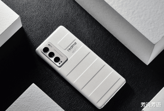 wb战队|两千均衡王者,AMOLED屏+65W+OIS防抖,直降300元