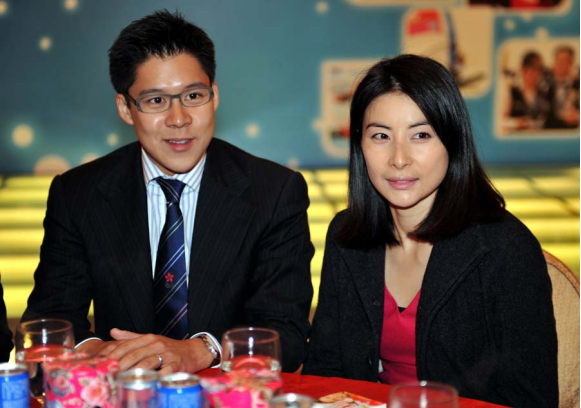 董卿|霍英东家族再现争产风波!二子被控诉隐瞒50亿遗产,霍震霆将出席