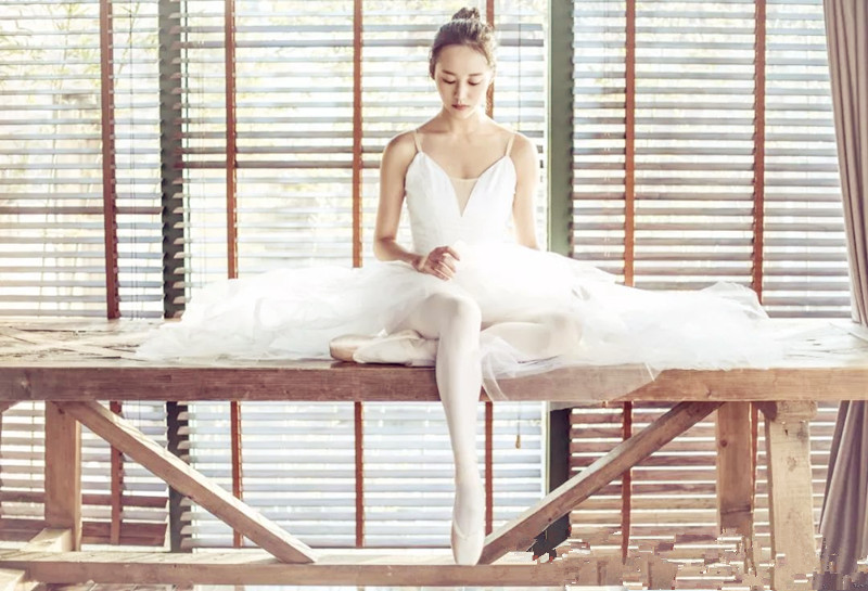 丁剑剑|谋女郎李纯的“媚黑疑云”