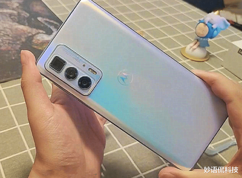 编程|售价不及Mate40Pro一半，50倍变焦+256GB，优质拍照旗舰价格感人