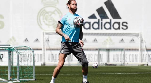 皇家马德里|央视现场直播！欧冠迎15.1亿欧超强对话，皇马蓝军谁能晋级？