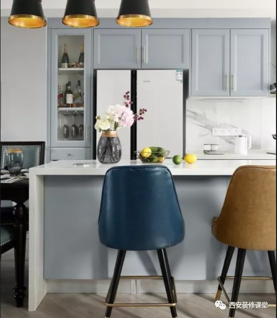 |冰箱旁边有缝隙？难道留着？