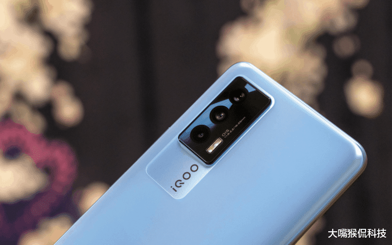 iPad Pro|價格松動，驍龍870+4500毫安，144hz刷新率手機要下架了