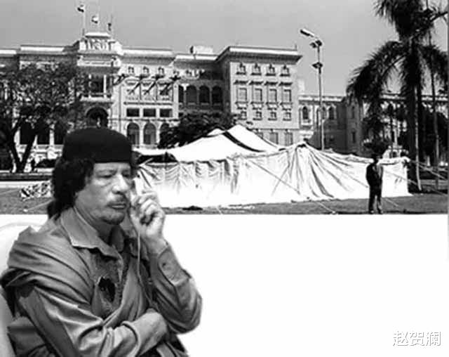 卡扎菲|2009年卡扎菲到访美国，遭酒店拒绝入住，土豪特朗普为其提供土地