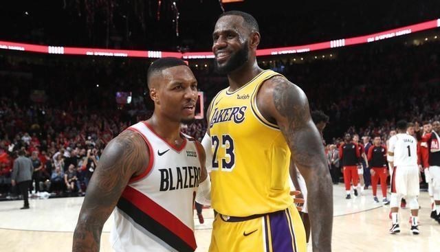 达米恩·利拉德 最后一笔！西蒙斯、比尔和利拉德构建四方交易，76人和勇士争冠