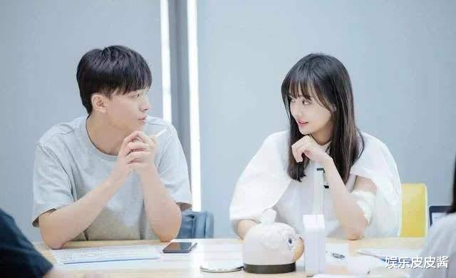 华晨宇|华晨宇承认与张碧晨生子，一家三口合照曝光，最高兴的应该是张杰！