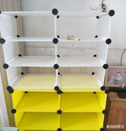 老白侃学习|大一新生入学，4种宿舍用品别准备，真的很“鸡助”