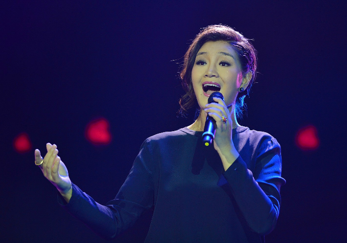 刀郎|刀郎将降央卓玛告上法庭，索赔10万真不算多，对她仁至义尽了