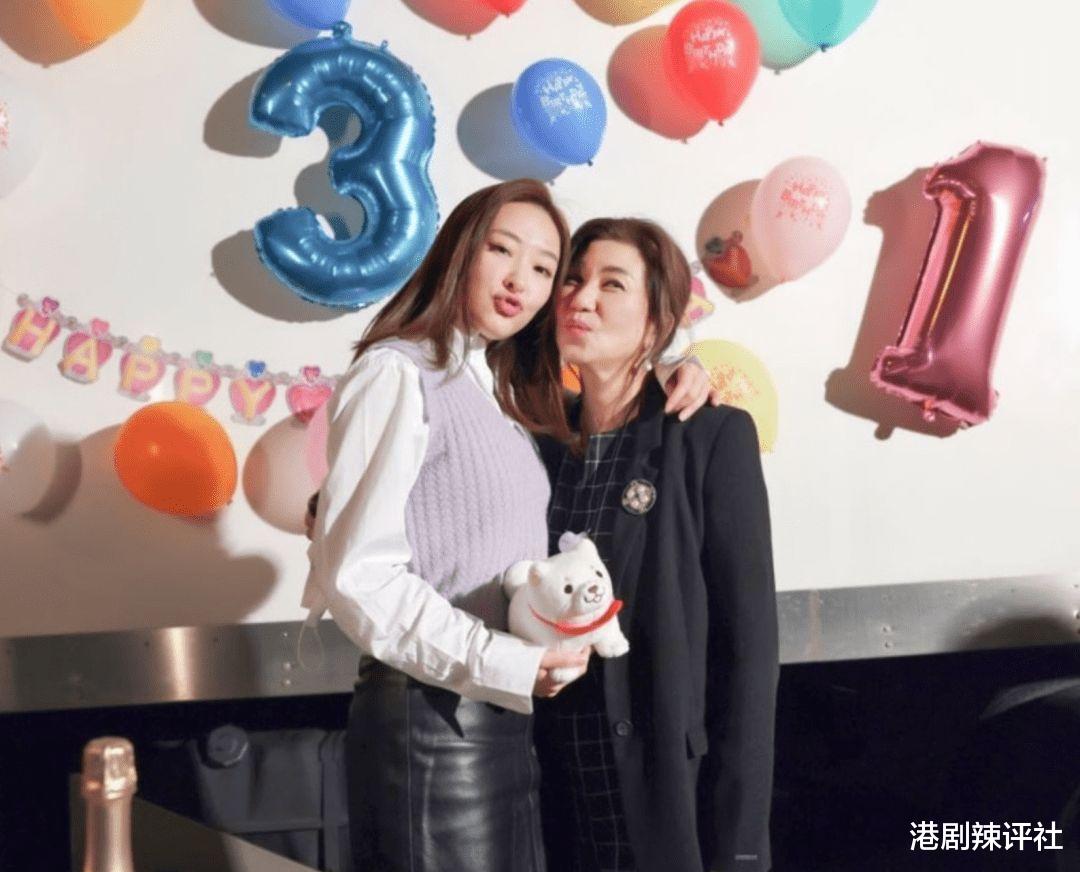 佟丽娅|TVB新五花出炉，两位女星各有靠山势不可挡，非议最大非冯盈盈莫属