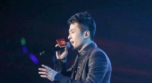 带货|辛巴这次真完了，嚣张跋扈、狂妄自负，终究是搬起石头打自己的脚