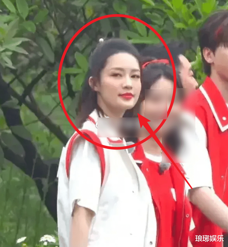 谭松韵|谭松韵李沁一起上跑男9,同样是30岁,生图下的差距我却看愣了