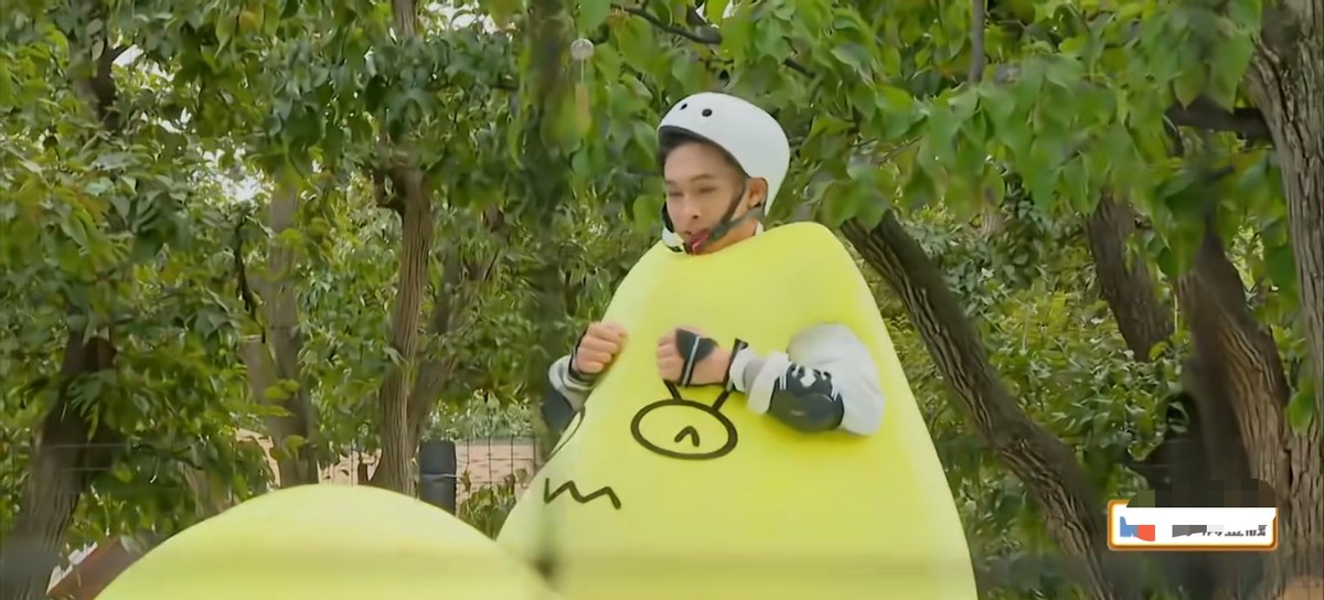 奔跑吧兄弟|本想是请来凑数的，结果却成收视接力棒，《跑男》这次又抽到宝了