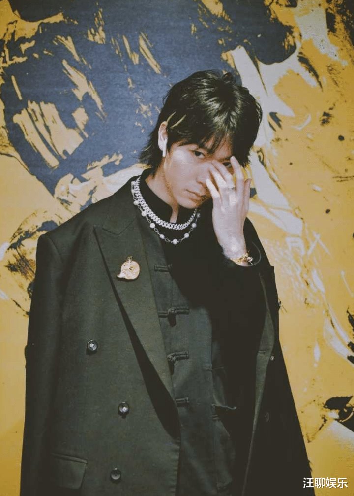 红花会|说唱圈再起波澜，Buzzy突然手撕福克斯，和当年的红花会如出一辙