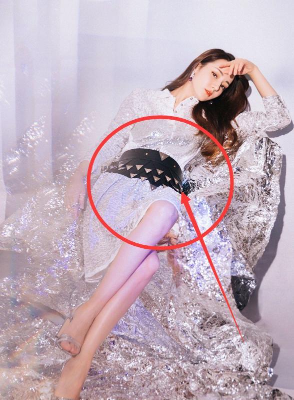 迪丽热巴|有种腰叫迪丽热巴“花盆腰”，女生看了都嫌弃，却是直男心中最爱