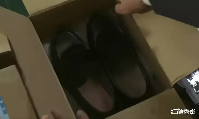 快递|全员凶手，编剧还能圆回来吗？