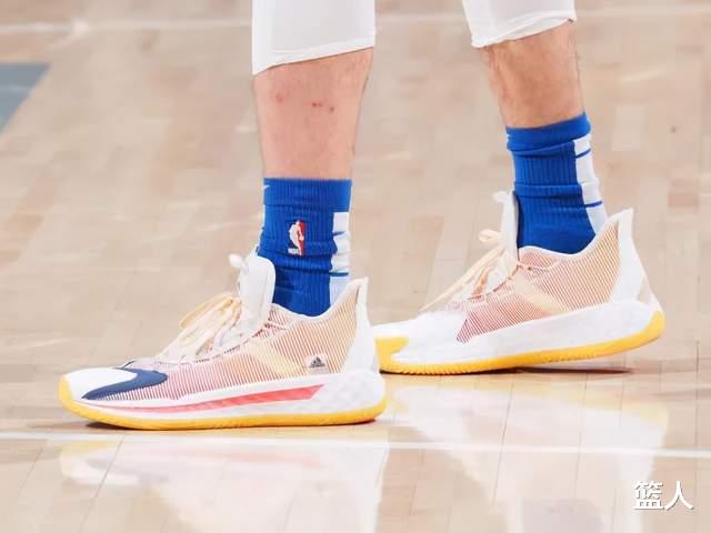 耐克|NBA球員上腳：錫安穿AJ35黑紅，李寧和匹克的球鞋都有！