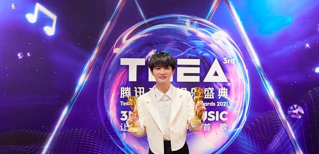 腾讯音乐|看完腾讯音乐娱乐盛典，发现论培养实力歌手，还是《好声音》在行