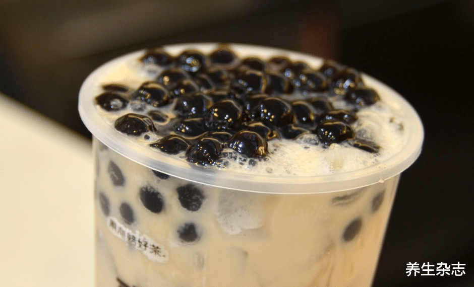 医生|母女相继确诊乳腺癌，医生：常喝这1“水”，铁打的乳腺也扛不住