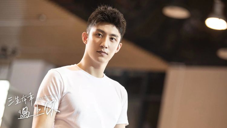 侯爵|女主被诬陷，女二要给男主当后妈？黄景瑜新剧没法看了