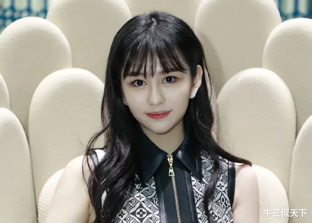 张艺兴|邱淑贞最美女儿这是整容了？脸突然僵成蜡像