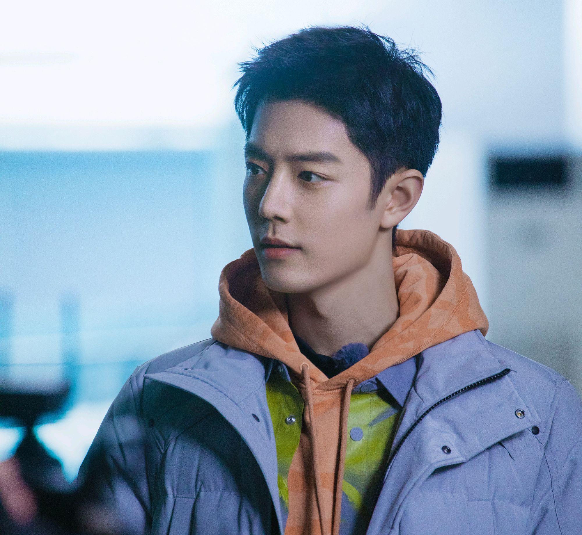 肖战|“鹅厂”问肖战要视频，还发布肖战可爱合集，每一款都迷人