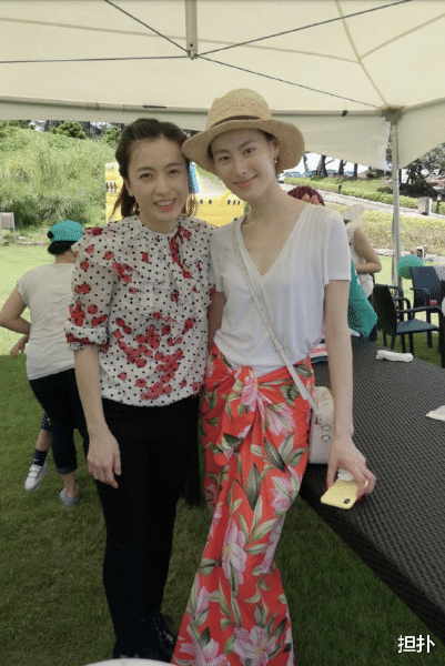 梁洛施|梁洛施送儿子回国读书,和甘比女儿读同校,她跟甘比或许在布大局