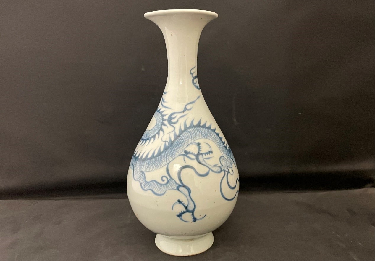 元青花|青花之王——元青花龙纹玉壶春瓶亮相第21届全国文物艺术品博览会