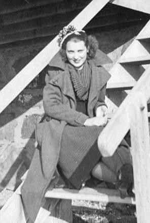 特朗普|特朗普母亲：做了8年保姆，嫁给富商成阔太，开着劳斯莱斯收硬币