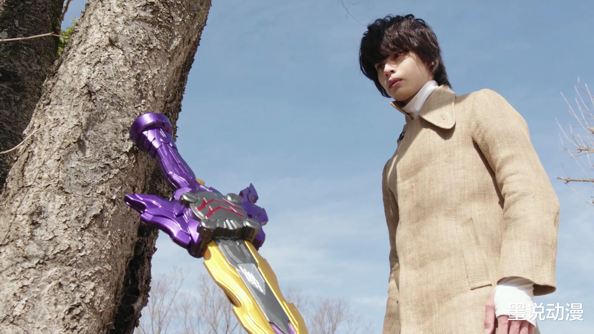 露娜|假面骑士圣刃：索菲亚是人造人，露娜还活着，真理圣主是双刀流