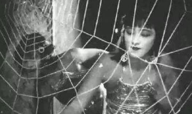 西游记|为何最老版西游记被永久封禁？看里面女妖穿的是啥？网友：捂眼睛