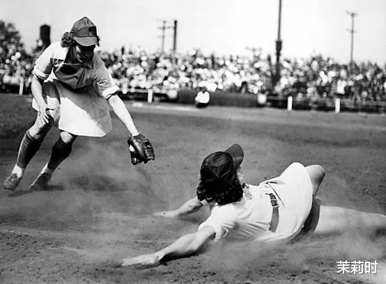 美国队|女孩只能穿“连体裤”比赛?没错,这是美国激励士兵的妙招