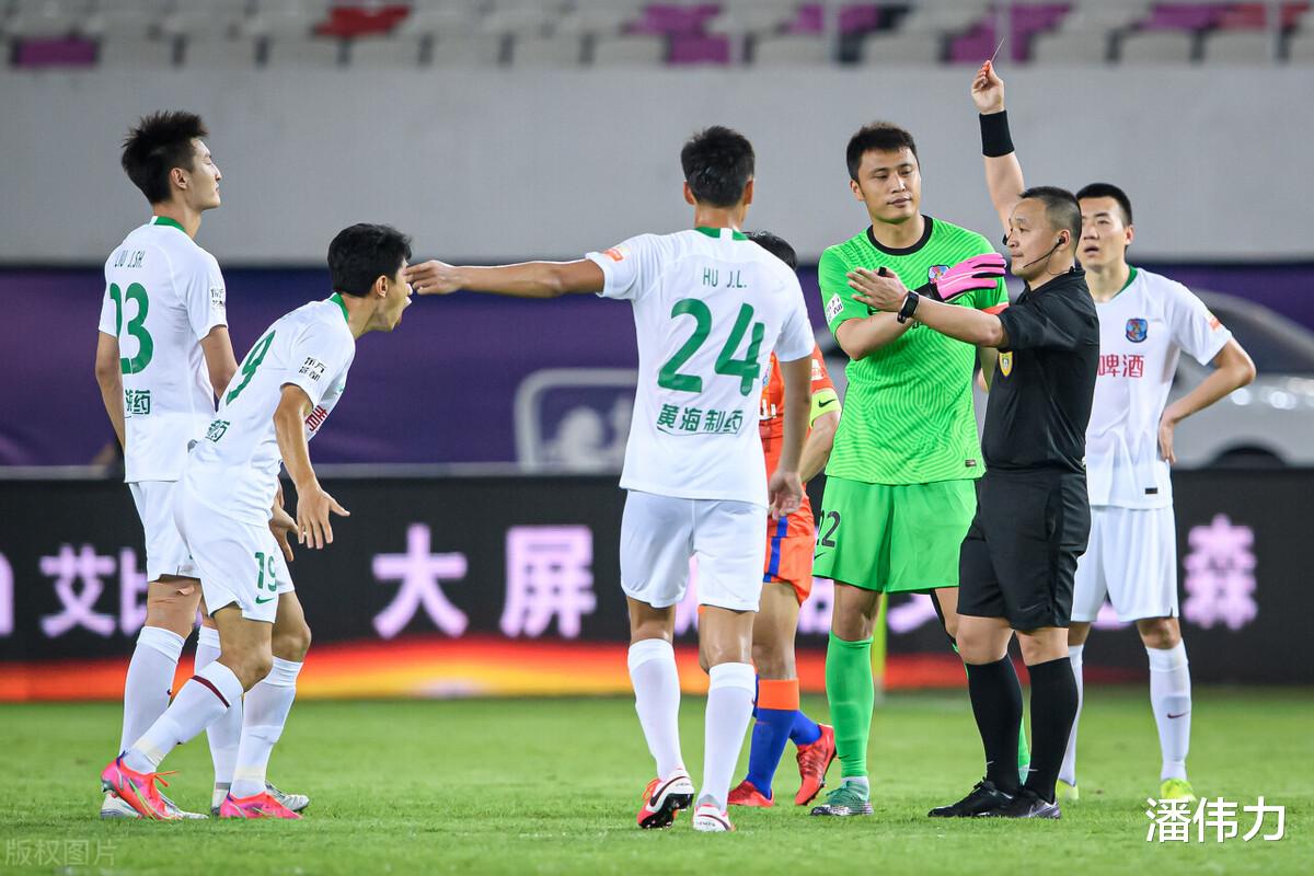 朱挺|不爽被骂！朱挺又发文：如果这都算我故意伤害，大不了退役不踢了