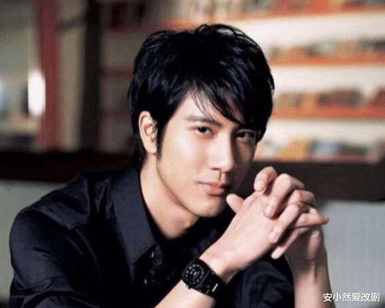 王力宏|王力宏事件再升级：他那么在乎钱，怎么会善待一个子宫？都醒醒