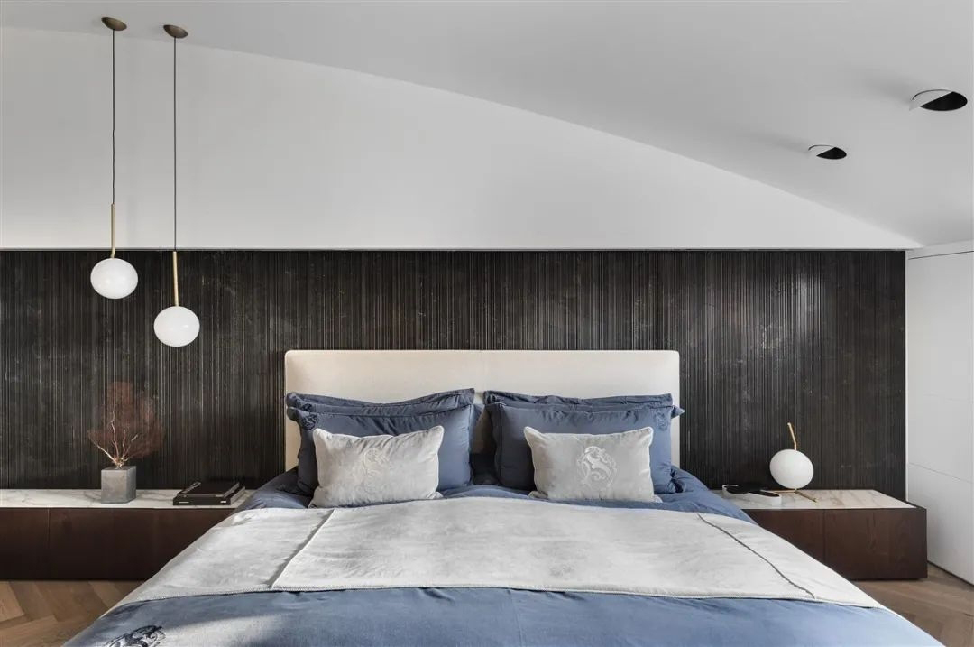 |320㎡极简私宅，简单色彩呈现高雅质感