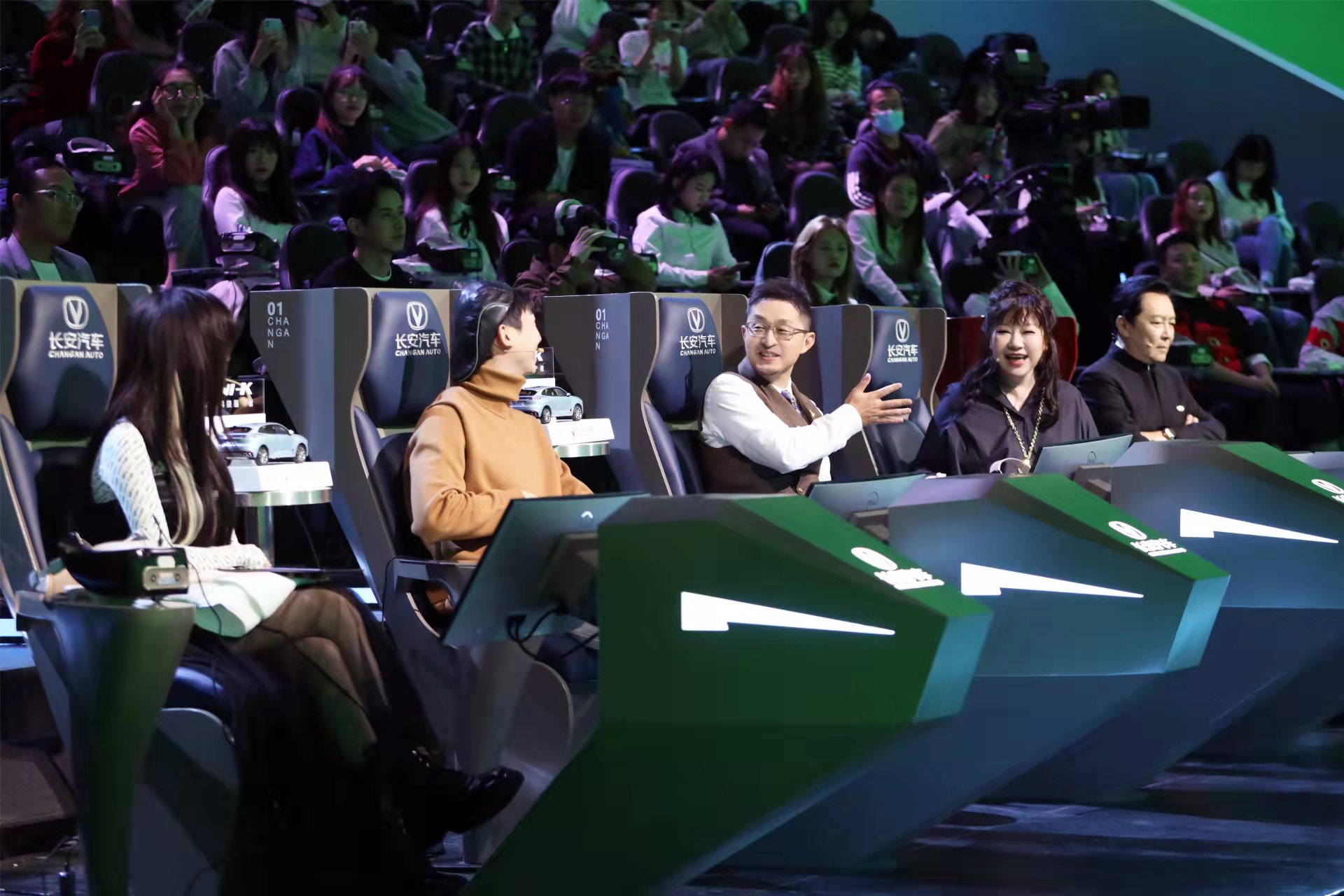 看未来有什么不一样?高科技加持的《2060》有点元宇宙内个味了