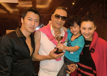 王菲|李亚鹏酒后失言，爆王菲三胎背后的隐情，谢霆锋修改遗嘱财产分给妻儿