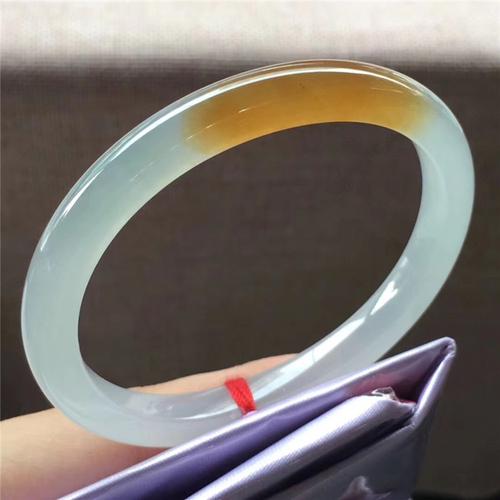 哈轩翡翠|不管是小户的妻,还是大户的妾,古代女子都讲究“无镯不成婚”。