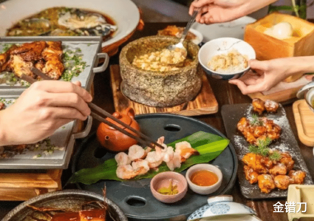 货车司机 曾365天排队，如今被嫌弃！火了13年的网红鼻祖，要过气了吗？