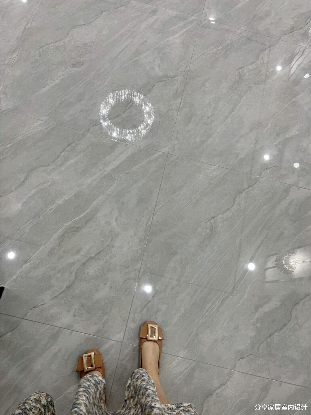 |停工半年的新房终于完工,打扫干净下一步布置家具家电,很期待!