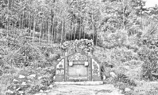 风云故事会|民间故事:师徒路过乱坟岗,看见女子光着一只脚,师父:不要回头