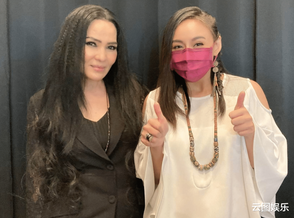 |41岁女星结婚8年宣布怀孕！不惧高龄生娃危险，怀孕后仍坚持唱跳