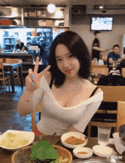 |“和女朋友一起减肥6年了，现在有个苗条的女友是什么体验？”哈哈哈